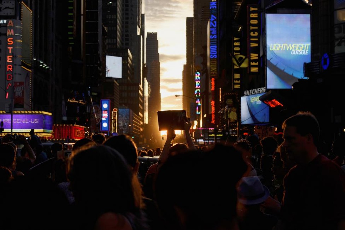 Kinh ngac hien tuong Manhattanhenge o New York-Hinh-5